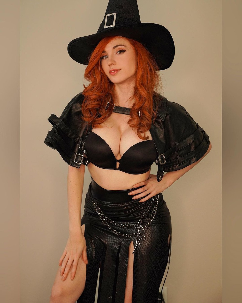 Hot Ginger Insta Babe Amouranth 09