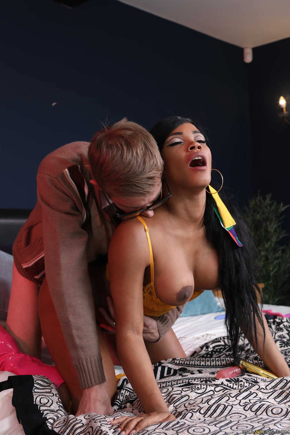She Is Hotter When Her Pussy Getting Fucked 15