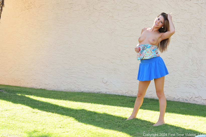 Desirable Booty / Mali / FTV Girls 01