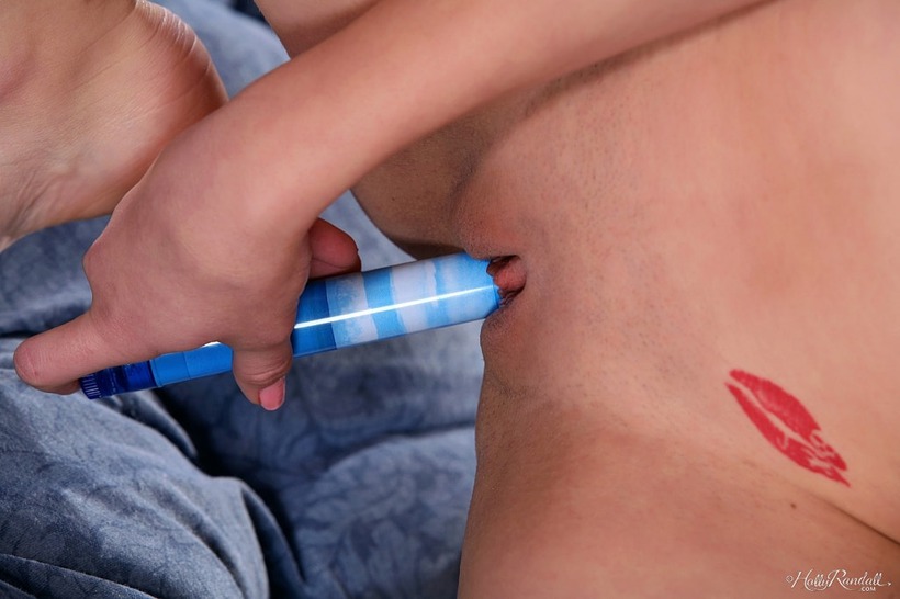 BRUNETTES DO IT BETTER 19