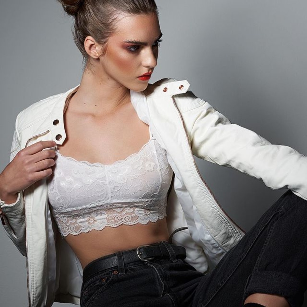 Australian Model Emily Feld 17