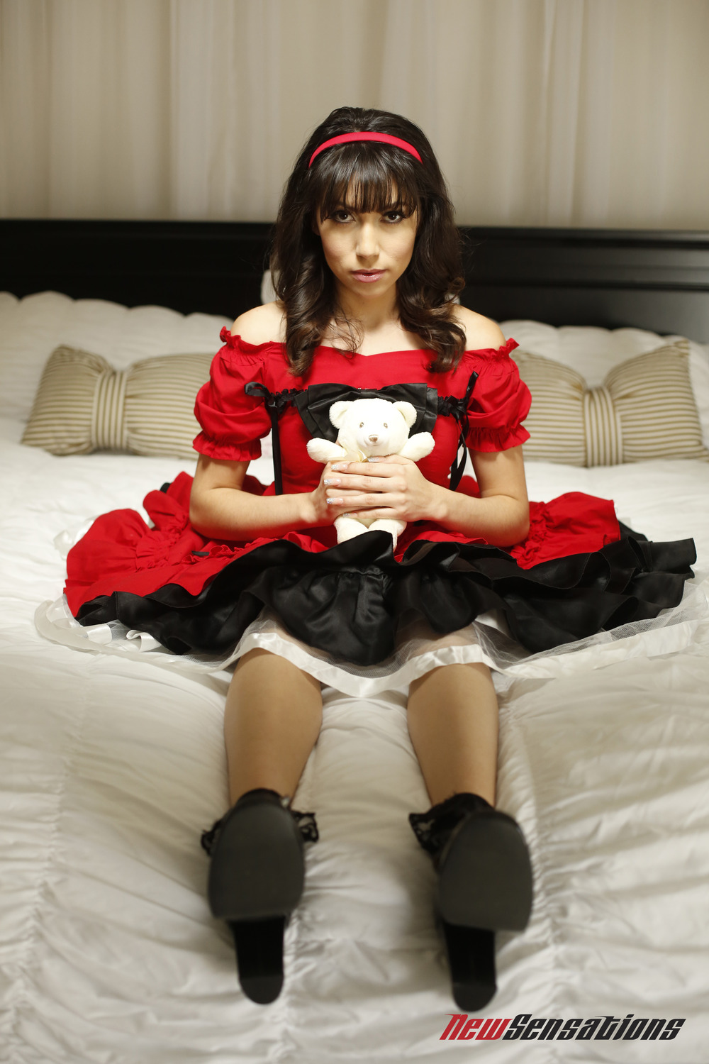 Judy Is Dressed To Play Innocent  02