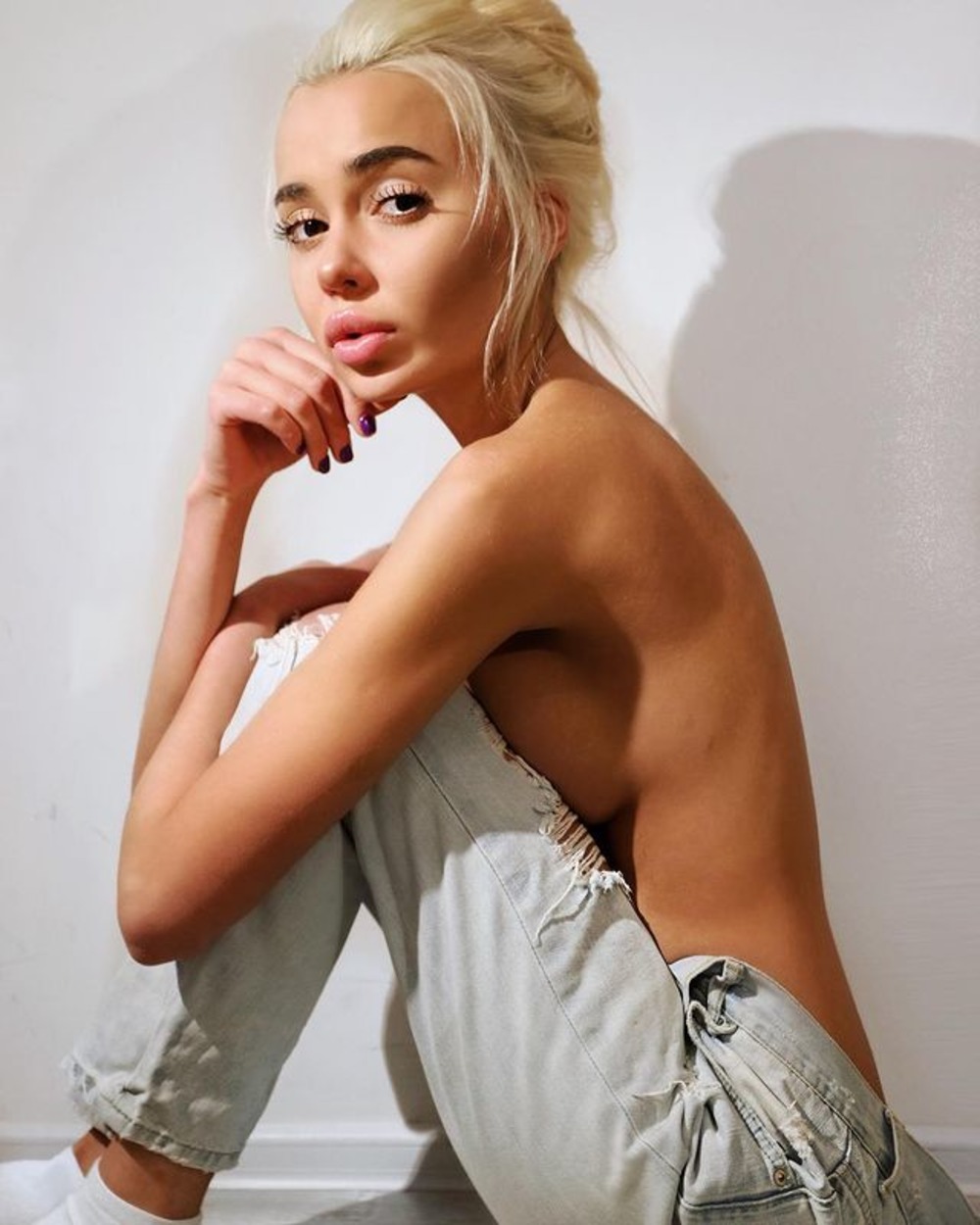 Kristina Zhuravleva 22