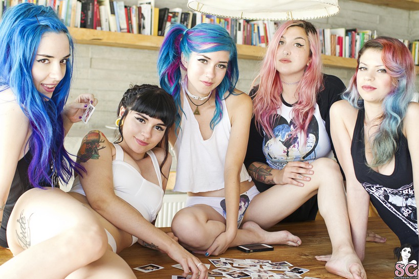 A Brunch Of Tattooed Hot Assed Chicks 1