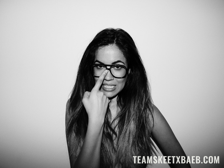 Isis Taylor BW Set 01